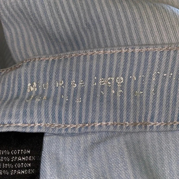 MOSSIMO pinstripe denim mid rise capri jeggings stretchy soft size 10 - Picture 6 of 14